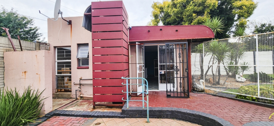 3 Bedroom Property for Sale in Vaalpark Free State